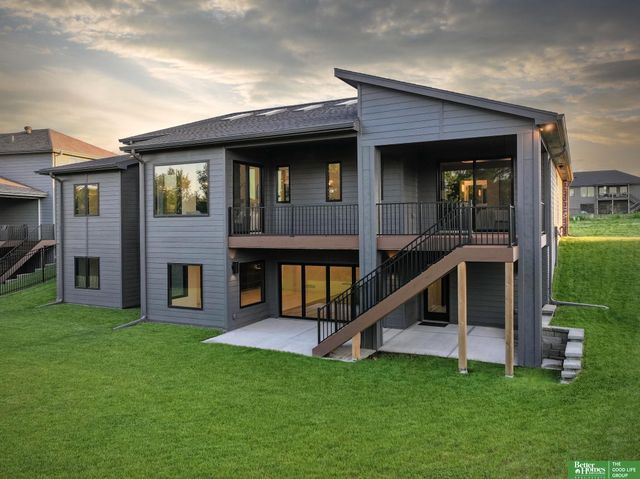 5815 N 208th Street, Elkhorn, NE 68022