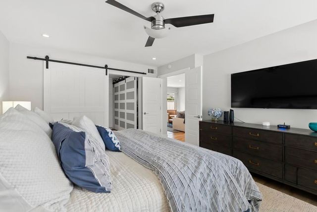 1504 Valleda Lane, Encinitas, CA 92024