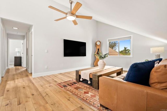 1504 Valleda Lane, Encinitas, CA 92024