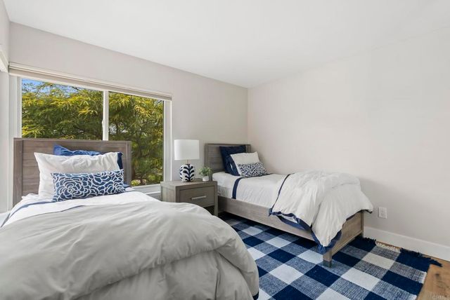 1504 Valleda Lane, Encinitas, CA 92024