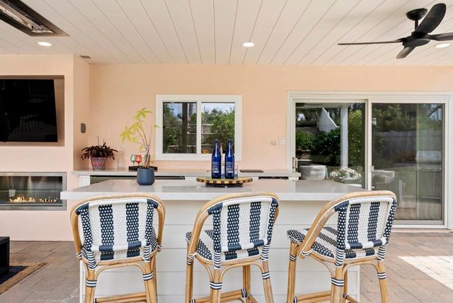1504 Valleda Lane, Encinitas, CA 92024
