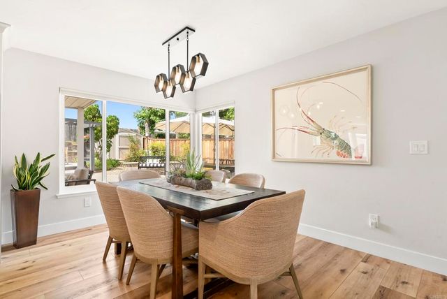 1504 Valleda Lane, Encinitas, CA 92024