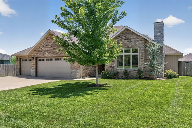 5746 E Park Place, Strafford, MO 65757
