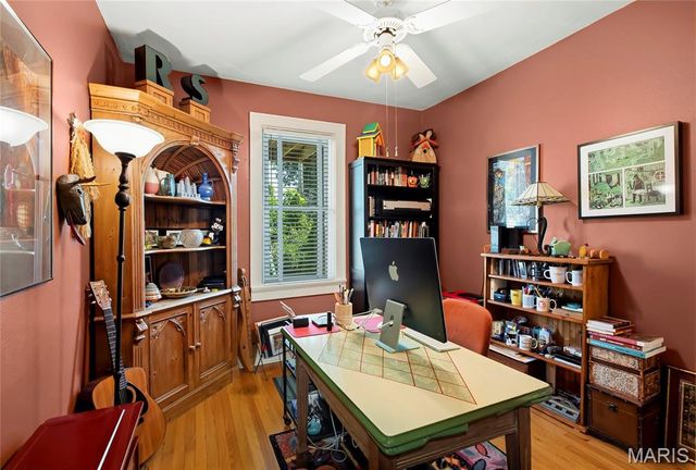 4515 Flora Avenue, St Louis, MO 63110