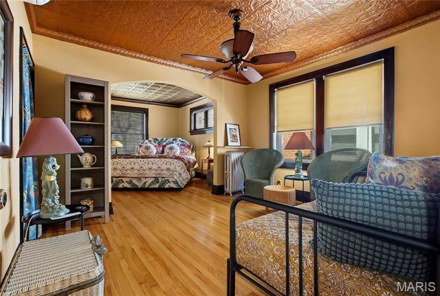 4515 Flora Avenue, St Louis, MO 63110