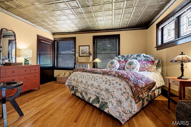 4515 Flora Avenue, St Louis, MO 63110