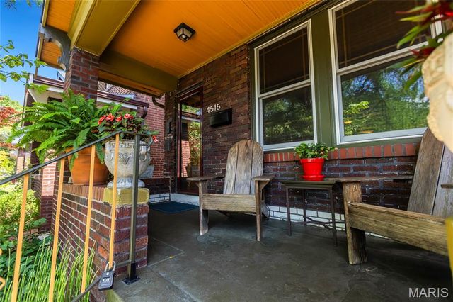 4515 Flora Avenue, St Louis, MO 63110