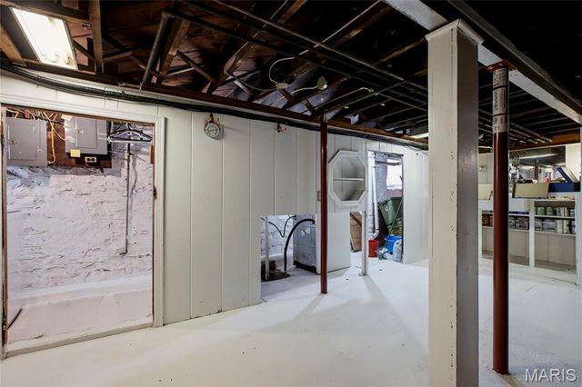 4515 Flora Avenue, St Louis, MO 63110