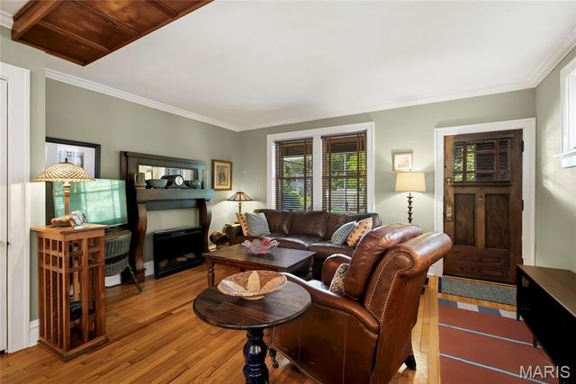 4515 Flora Avenue, St Louis, MO 63110
