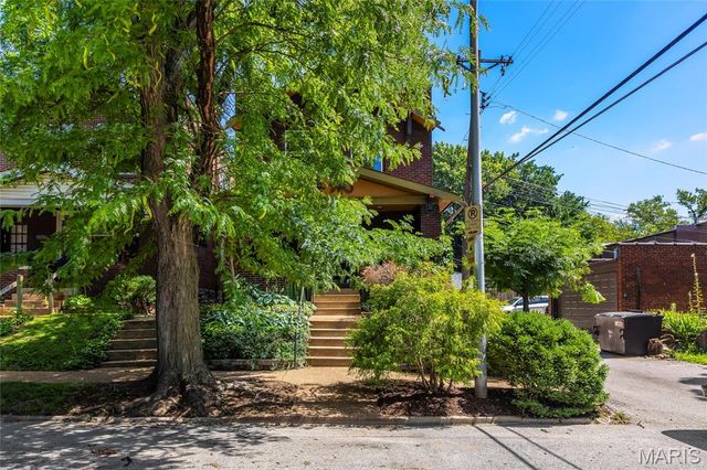 4515 Flora Avenue, St Louis, MO 63110