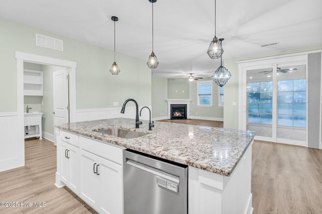 9246 Crossbill Drive, Leland, NC 28451