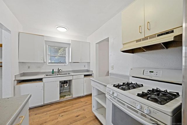 4041 Gamma, San Diego, CA 92113