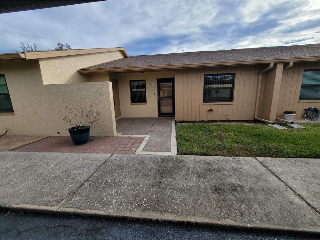 6550 TEAK COURT, Zephyrhills, FL 33542