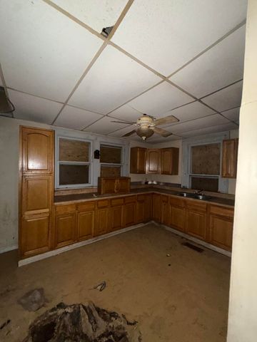 2918 N Chamberlain Avenue, Chattanooga, TN 37406