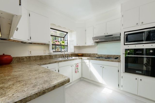 5205 Bennington Drive, Greensboro, NC 27410