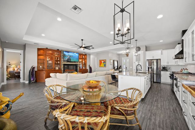 5458 Silver Oak Drive, Fort Pierce, FL 34982