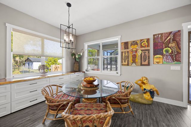 5458 Silver Oak Drive, Fort Pierce, FL 34982