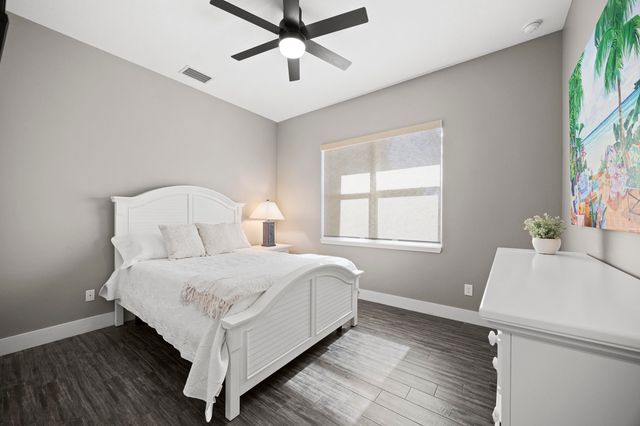 5458 Silver Oak Drive, Fort Pierce, FL 34982