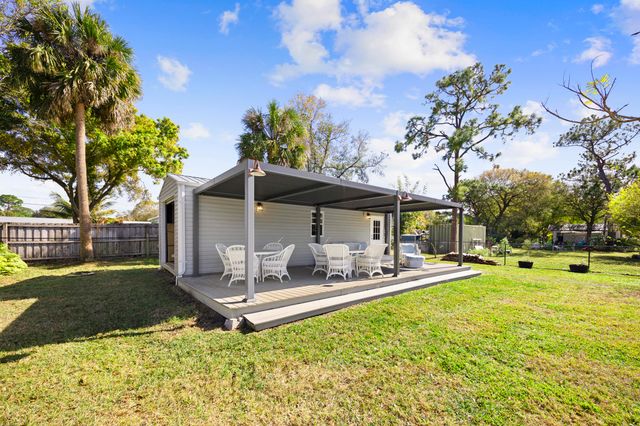 5458 Silver Oak Drive, Fort Pierce, FL 34982