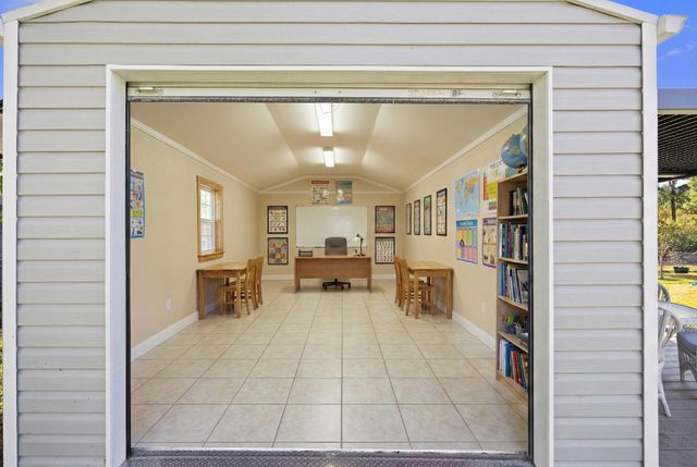 5458 Silver Oak Drive, Fort Pierce, FL 34982