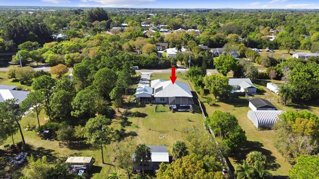 5458 Silver Oak Drive, Fort Pierce, FL 34982