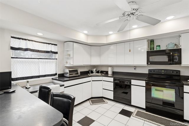 72 Jarvin Road, Port Jefferson Station, NY 11776