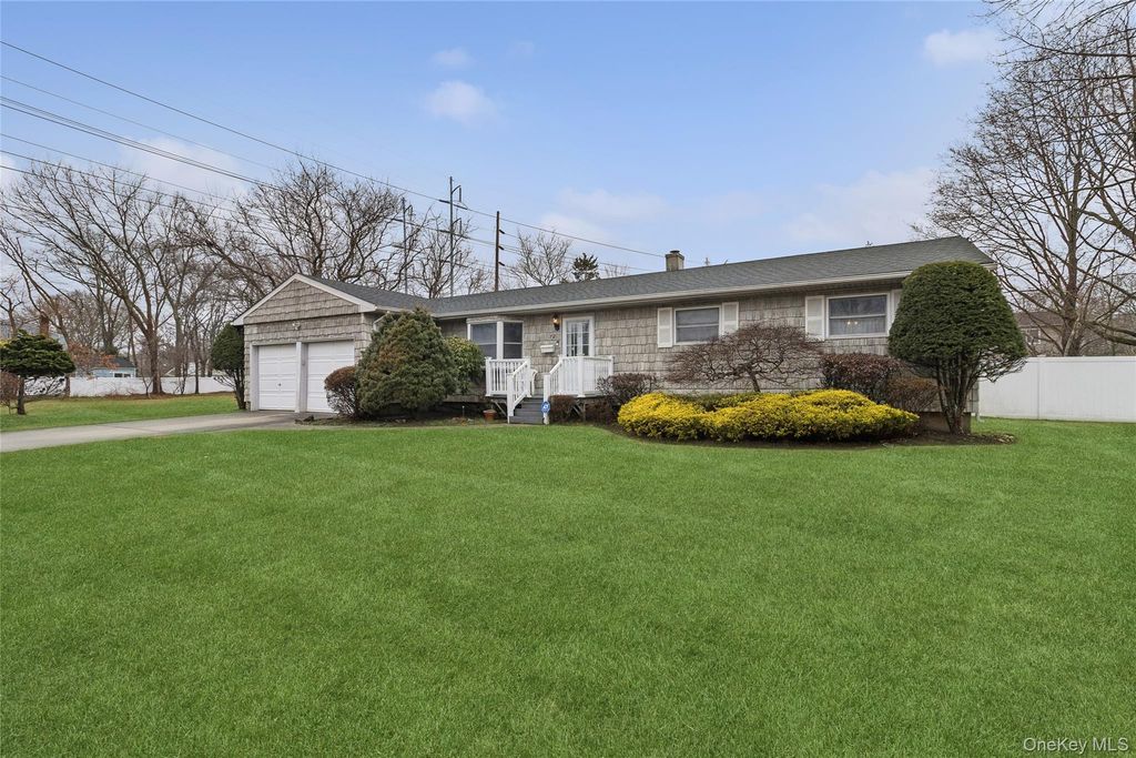 72 Jarvin Road, Port Jefferson Station, NY 11776