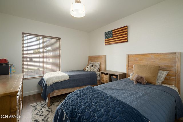 5161 E BECK Lane, Scottsdale, AZ 85254