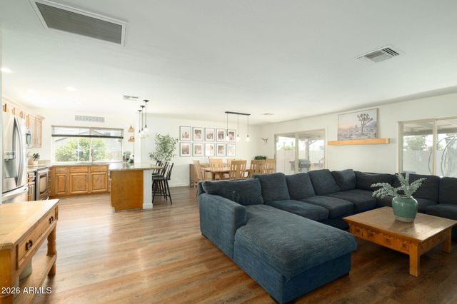 5161 E BECK Lane, Scottsdale, AZ 85254