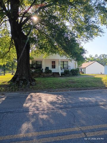 719 N 4th Avenue, Chatsworth, GA 30705