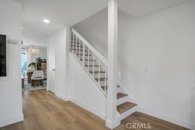 16723 Vanowen Street, Van Nuys (los Angeles), CA 91406