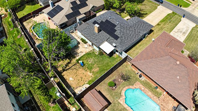 3514 Cliff Oaks Drive, Corinth, TX 76210