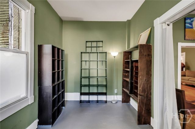 809 E Henry Street, Savannah, GA 31401