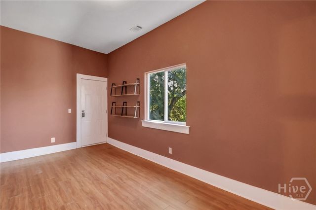 809 E Henry Street, Savannah, GA 31401