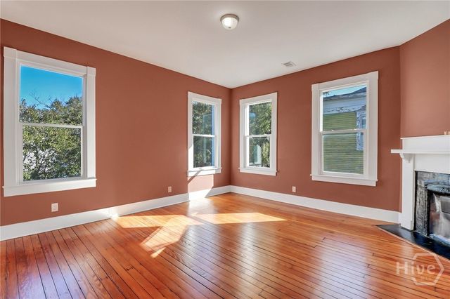 809 E Henry Street, Savannah, GA 31401