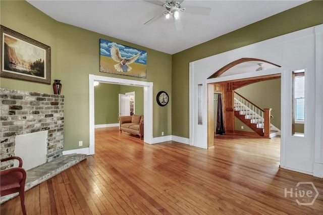 809 E Henry Street, Savannah, GA 31401