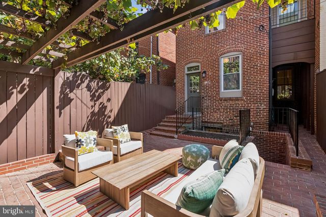 1335 WALLACH PL NW, Washington, DC 20009
