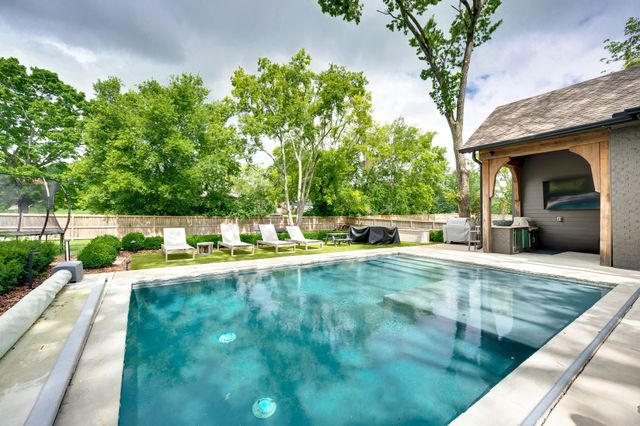 4809 Granny White Pike, Nashville, TN 37220