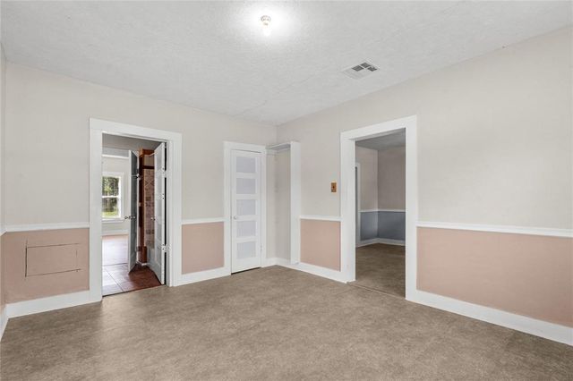 7506 2nd Street, Hitchcock, TX 77563
