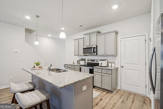 11692 Mendenhall Court, Hampton, GA 30228