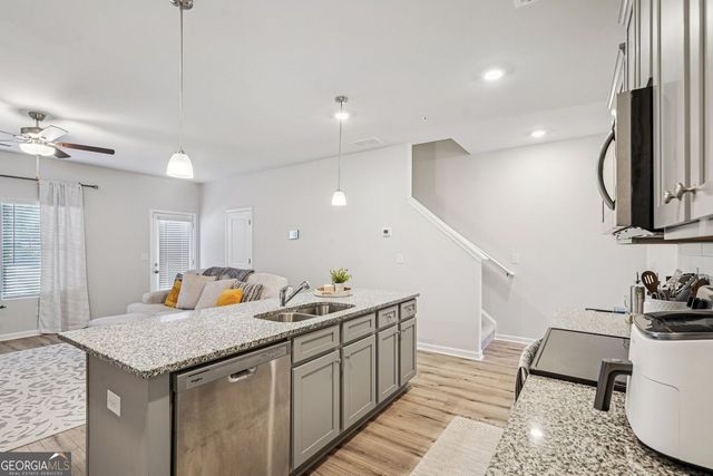 11692 Mendenhall Court, Hampton, GA 30228