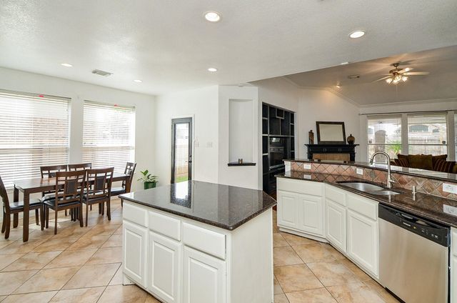 10915 Menaggio Court, Richmond, TX 77406