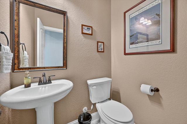 1943 Silverleaf Drive, Glenn Heights, TX 75154