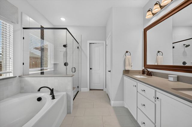 1943 Silverleaf Drive, Glenn Heights, TX 75154