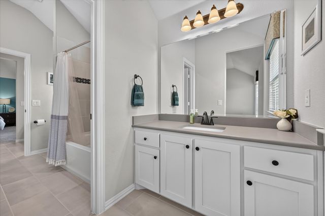 1943 Silverleaf Drive, Glenn Heights, TX 75154