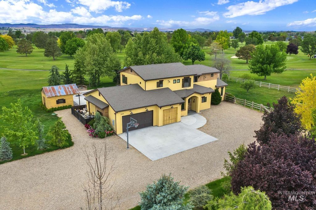 18895 Fish Rd, Wilder, ID 83676