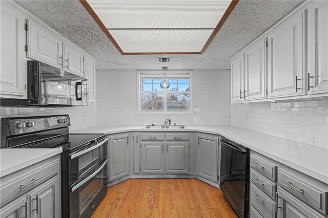 1103 N Flamingo Road, Rogers, AR 72756