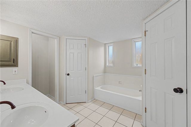 1103 N Flamingo Road, Rogers, AR 72756