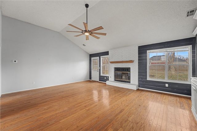 1103 N Flamingo Road, Rogers, AR 72756