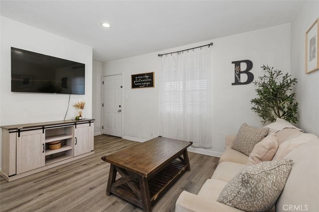 6050 Colonial, Riverside, CA 92506